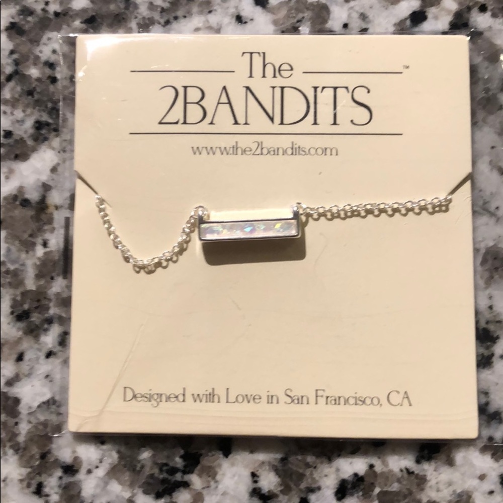 The 2bandits necklace